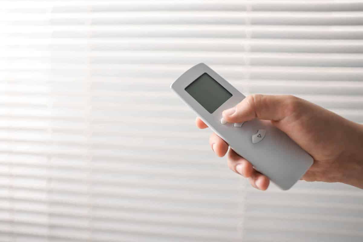 Syncing a Remote to Multiple Roller Shades